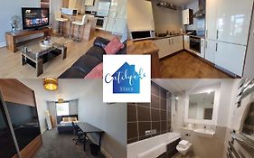 Lesley Court- A Lovely Spacious 2 Bedroom Apartment By Catchpole Stays