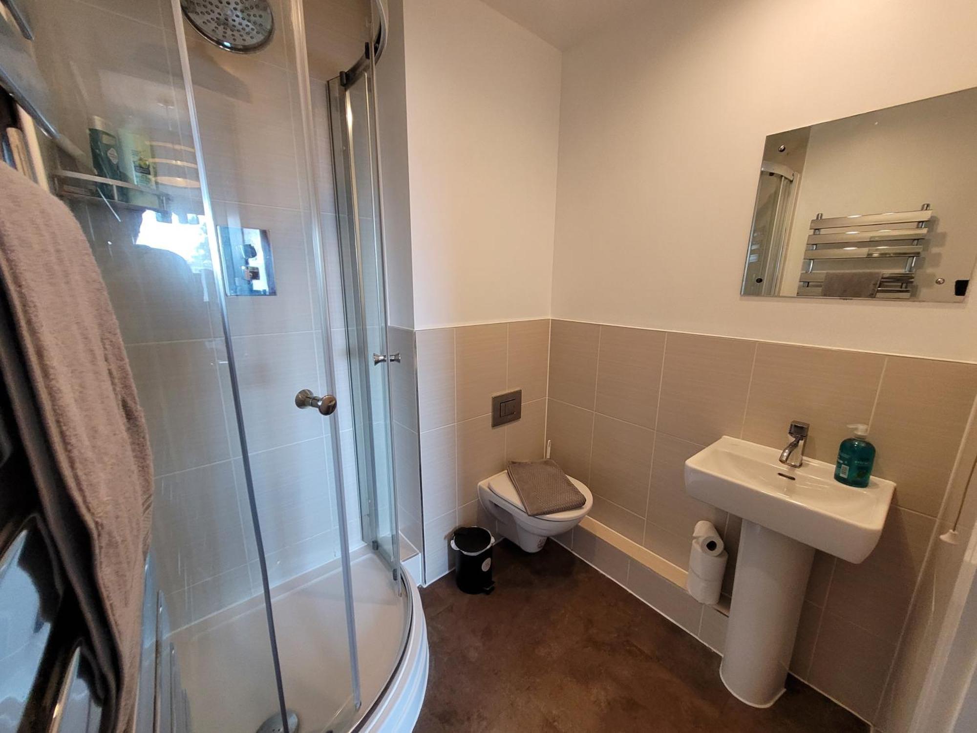 Lesley Court- A Lovely Spacious 2 Bedroom Apartment By Catchpole Stays Chelmsford Exterior photo